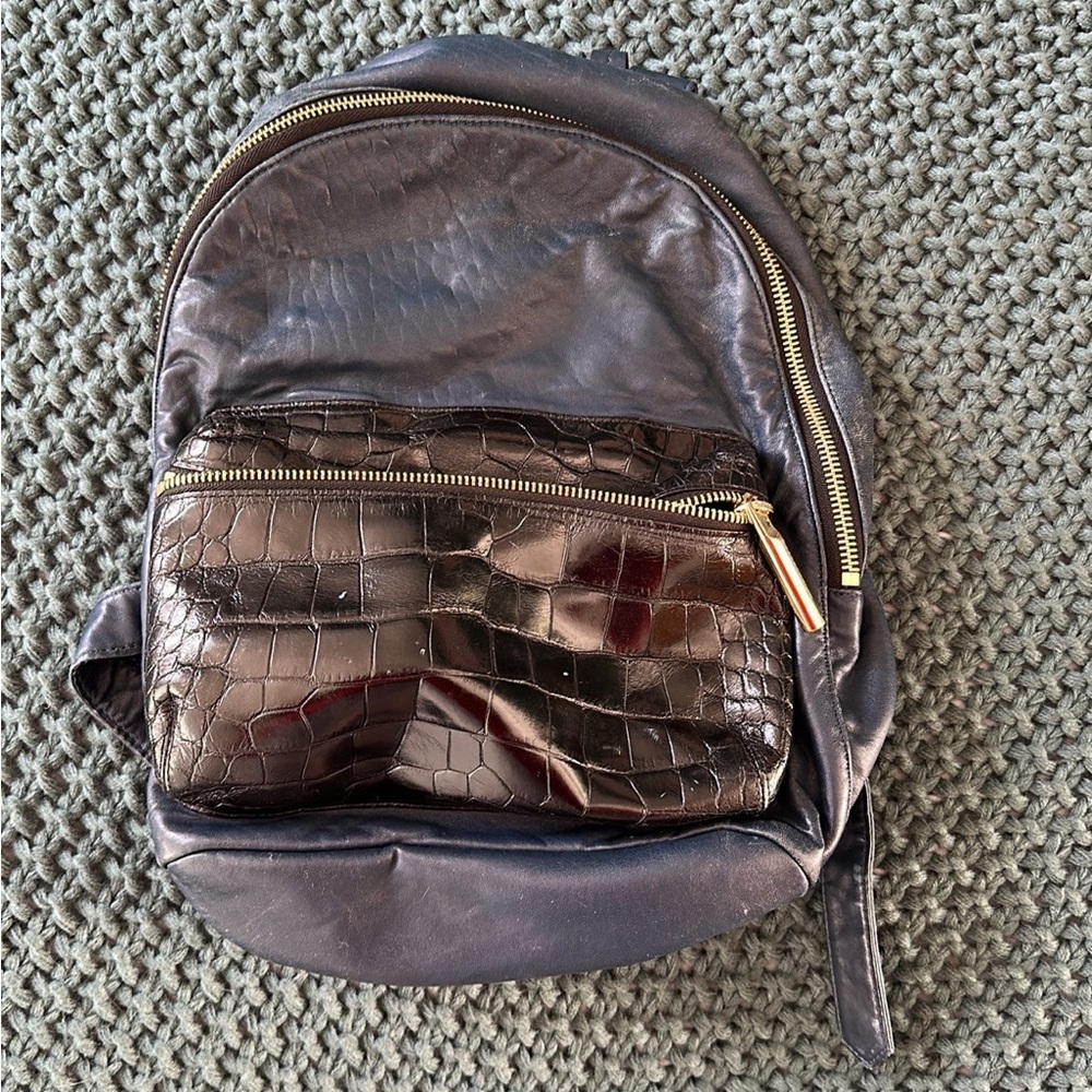 Elizabeth and James backpack